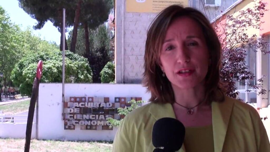 grado en economia y finanzas madrid